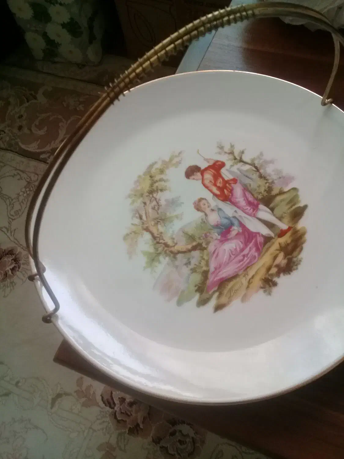 کیک خوری|ظروف سرو و پذیرایی|اصفهان, شیخ اشراق|دیوار