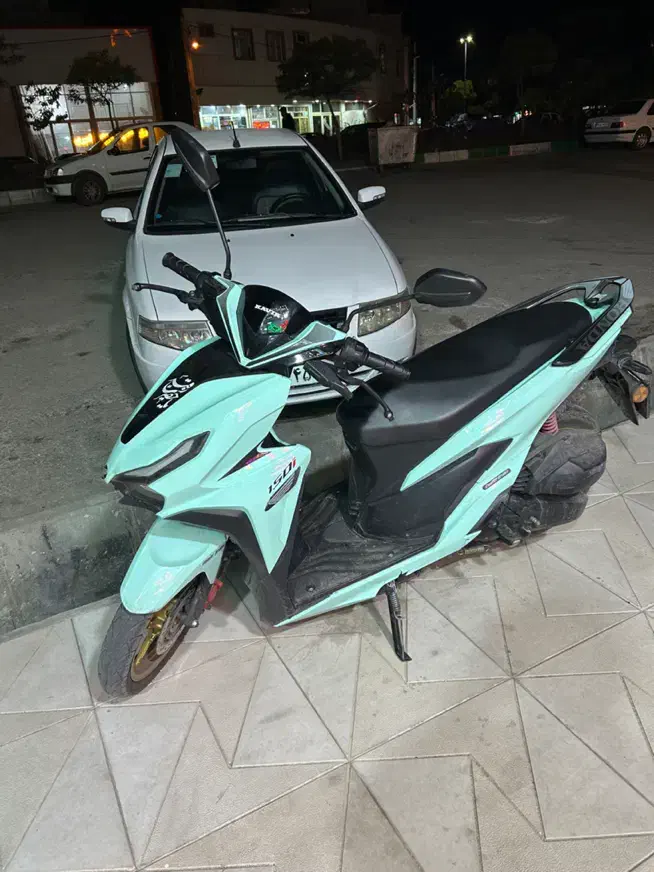 موتور کلیک 1402 سبز|موتورسیکلت|اردبیل, |دیوار