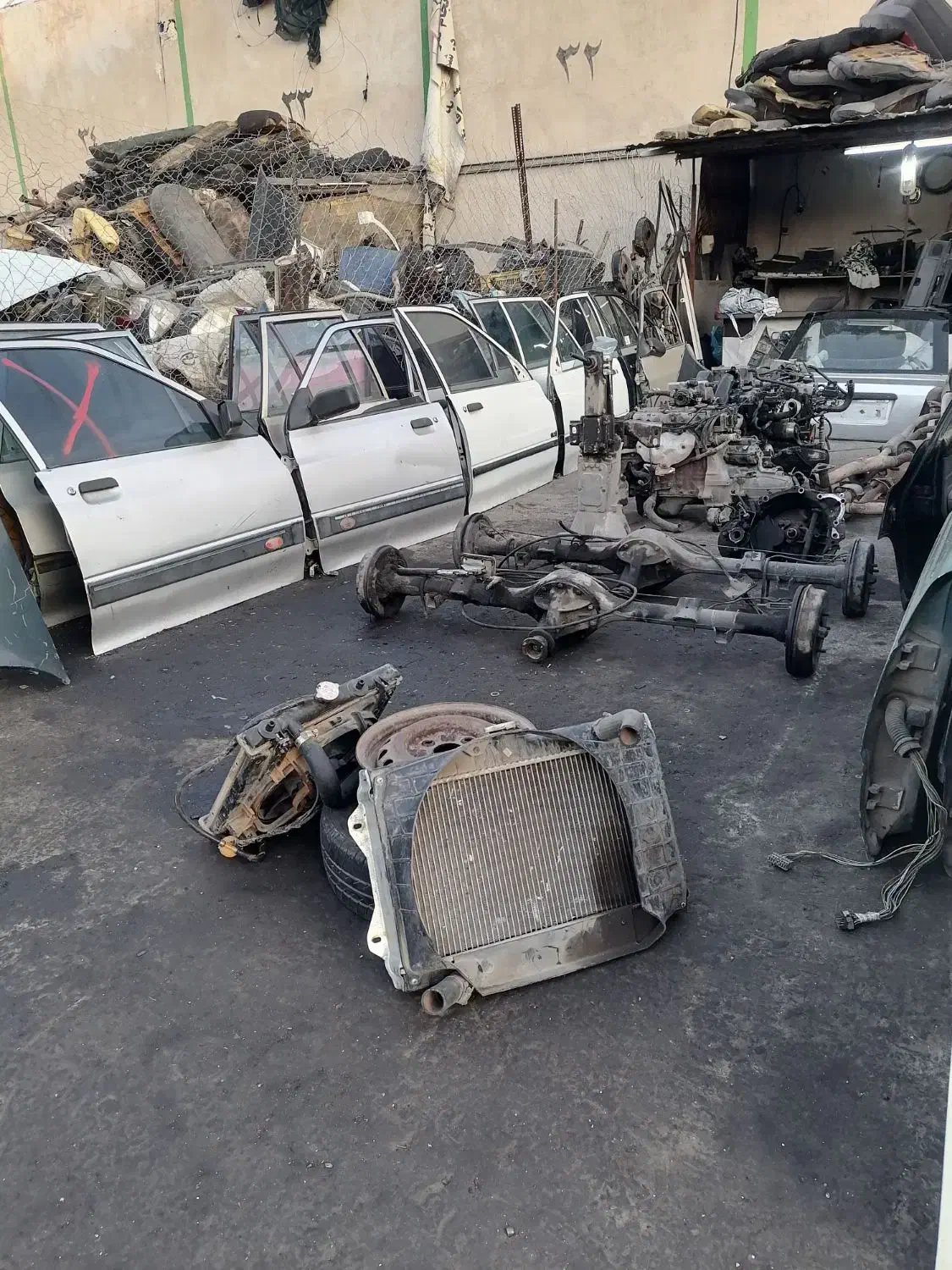 فروش کلیه لوازم خودروهای سواری|قطعات یدکی و لوازم جانبی|بهارستان, |دیوار