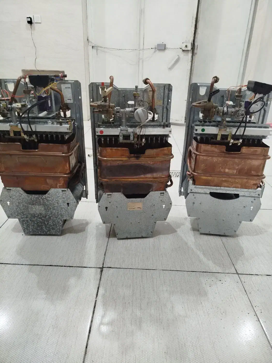 تعمیرات و نصب آبگرمکن و بخاری های گازسوز|خدمات پیشه و مهارت|دزفول, |دیوار