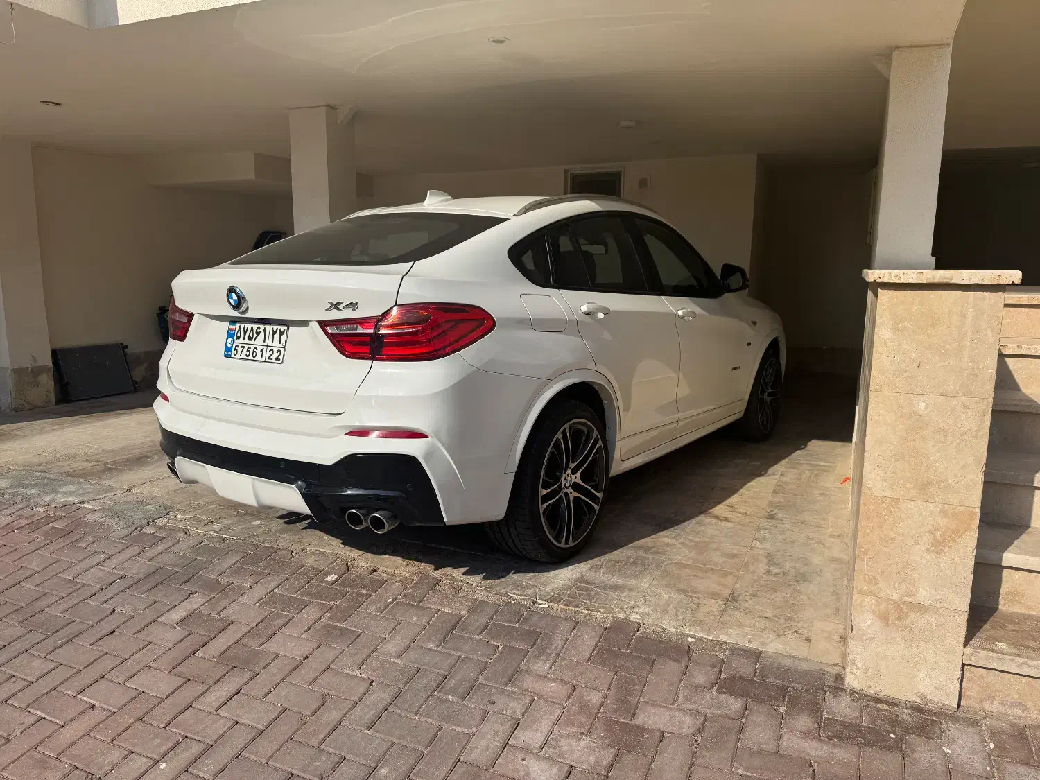 فروش x4|خودرو سواری و وانت|کیش, |دیوار