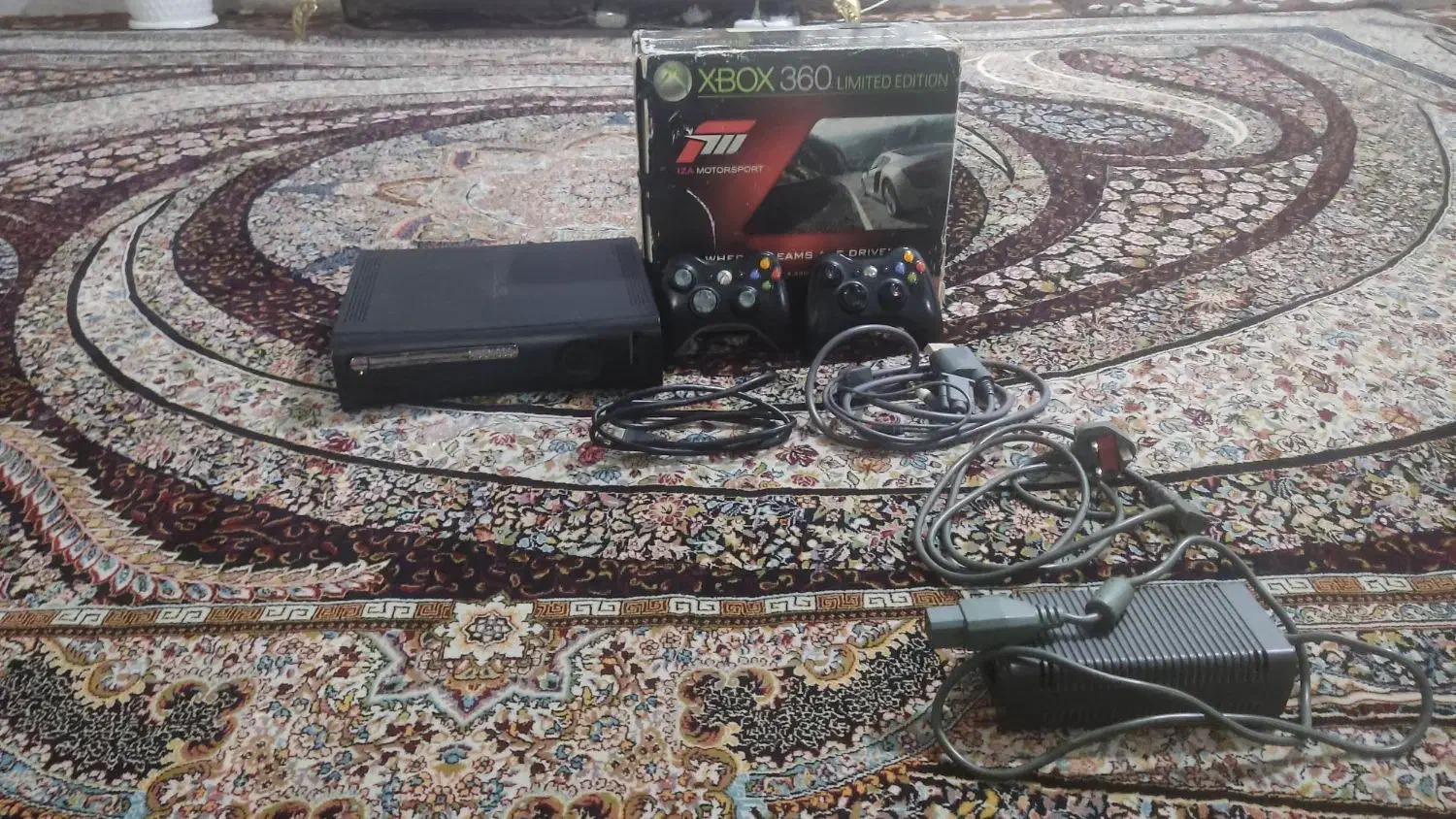 Xbox 360limlted EDltlon|کنسول، بازی ویدئویی و آنلاین|الیگودرز, |دیوار