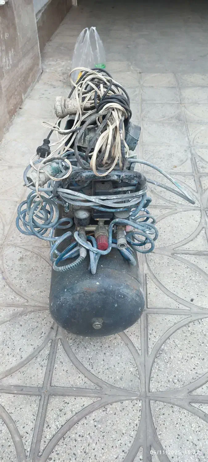 پمپ باد|ابزارآلات|قرچک, میرزائی جنوبی|دیوار