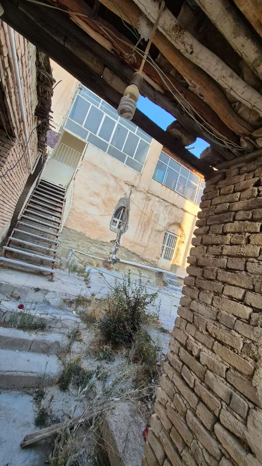 فروش ۳۰۰ متر زمین کلنگی فارسان خ کاشانی داخل کوچه|فروش زمین و ملک کلنگی|فارسان, |دیوار