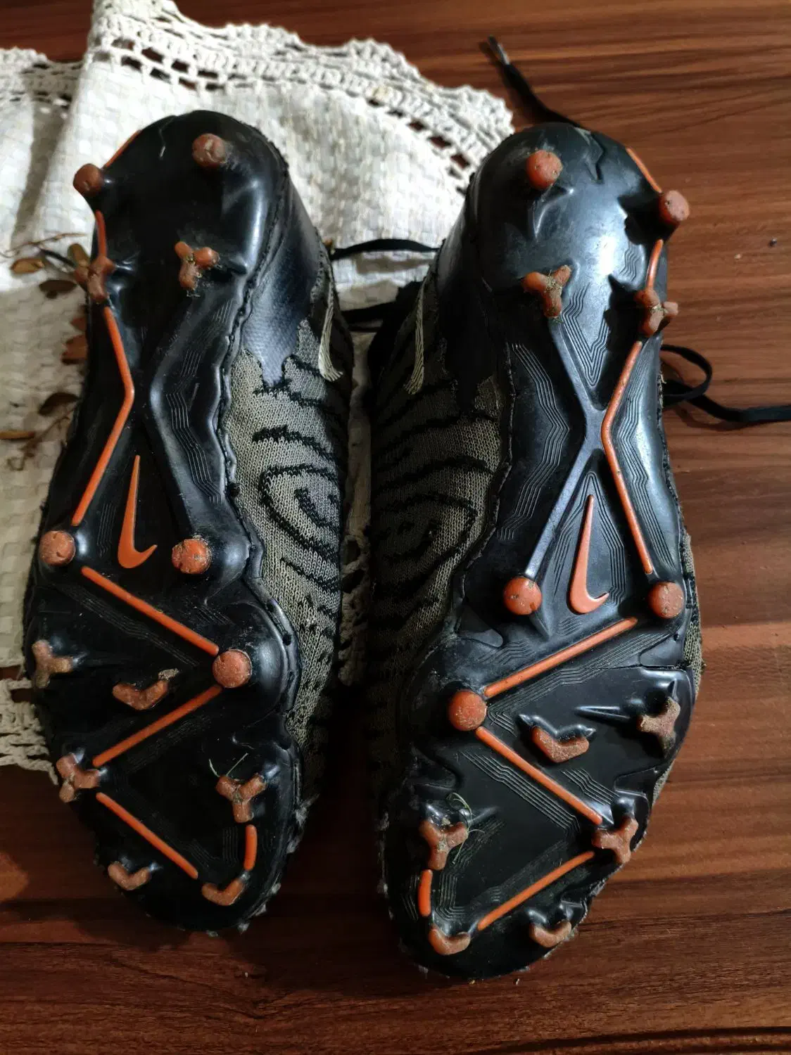 استوک،کفش فوتبال(اورجینال)|کیف، کفش، کمربند|ارومیه, |دیوار