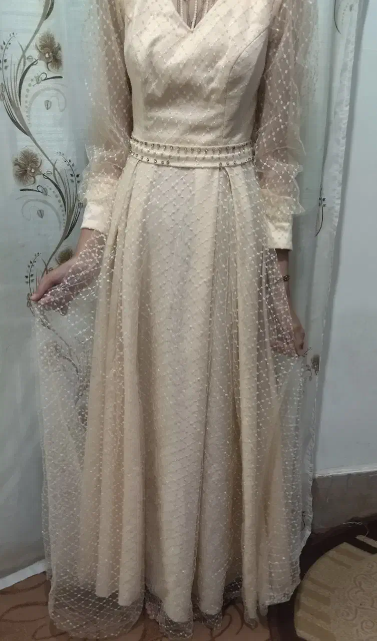 لباس مجلسی|لباس|طبس, |دیوار