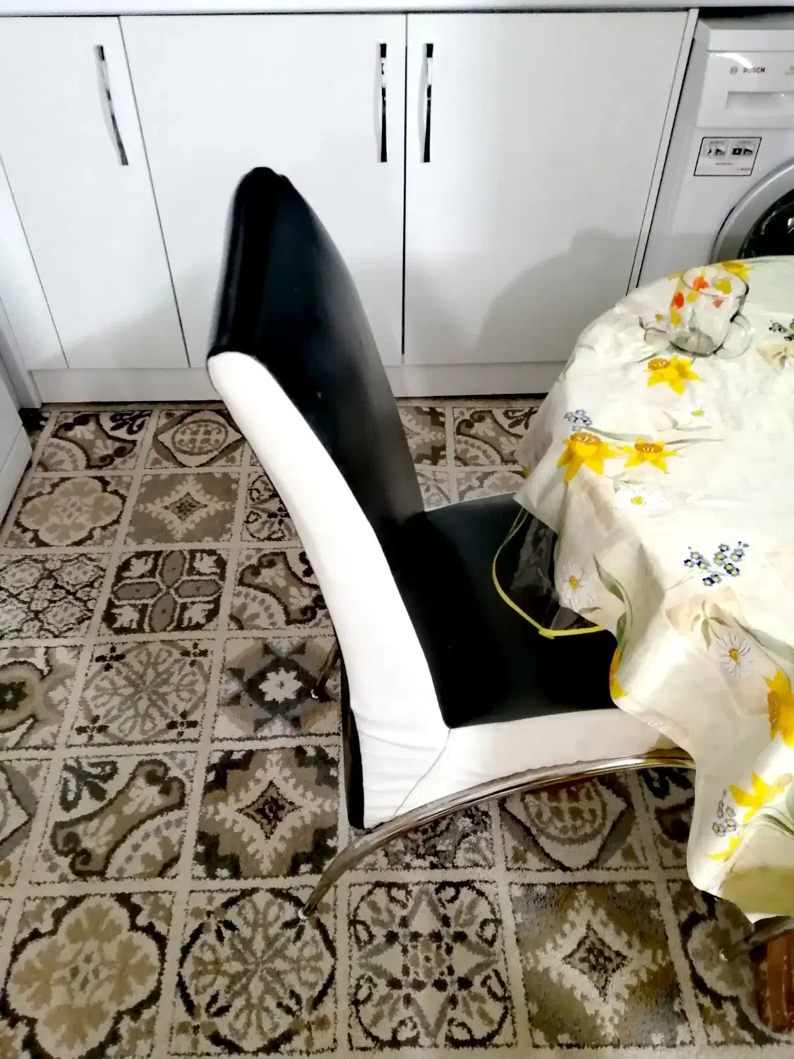 صندلی چرم پایه استیل|میز و صندلی غذاخوری|مشهد, سرافرازان|دیوار