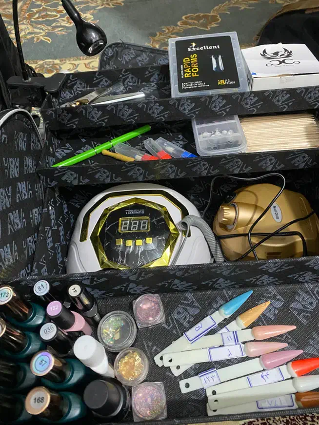 وسایل ناخن|آرایشگاه و سالن‌های زیبایی|رباط‌کریم, نصیرشهر|دیوار