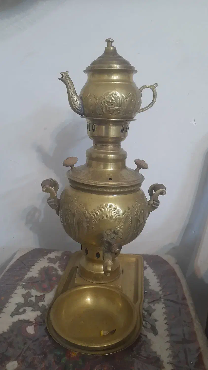 سماور برنجی زغالی|کلکسیون اشیاء عتیقه|کرمان, |دیوار