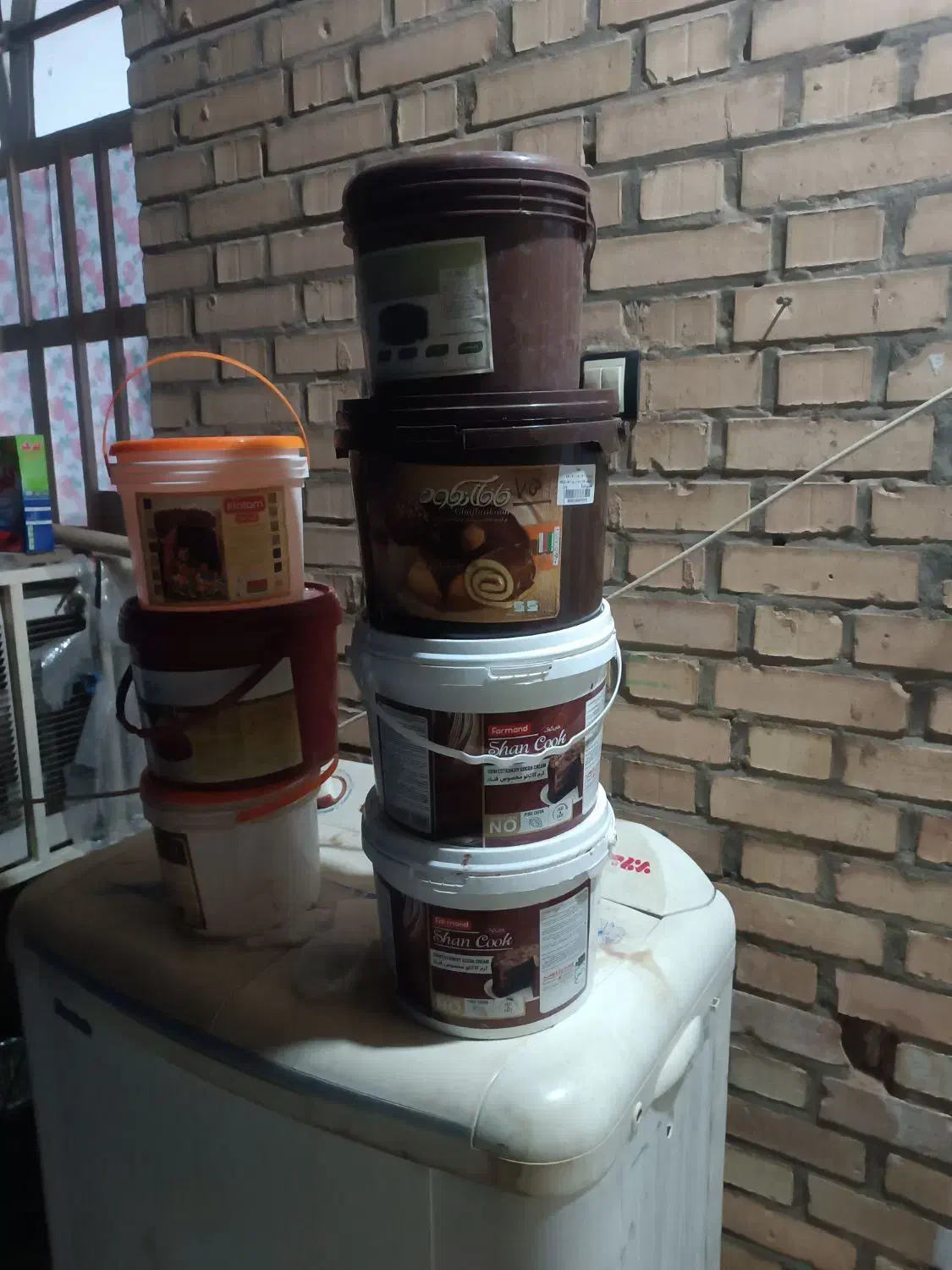 سطل|ظروف نگهدارنده، پلاستیکی، یک‌بارمصرف|اندیمشک, |دیوار