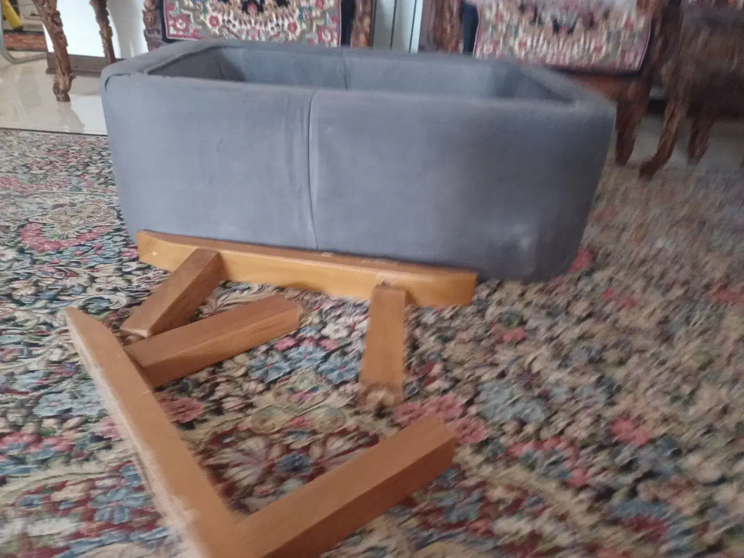 تخت نوزاد|اسباب و اثاث بچه|کرمان, |دیوار