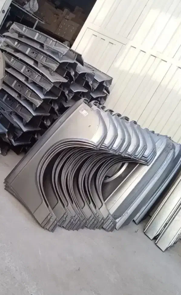 گلگیر کاپوت پیکان چراغ|قطعات یدکی و لوازم جانبی|تبریز, |دیوار