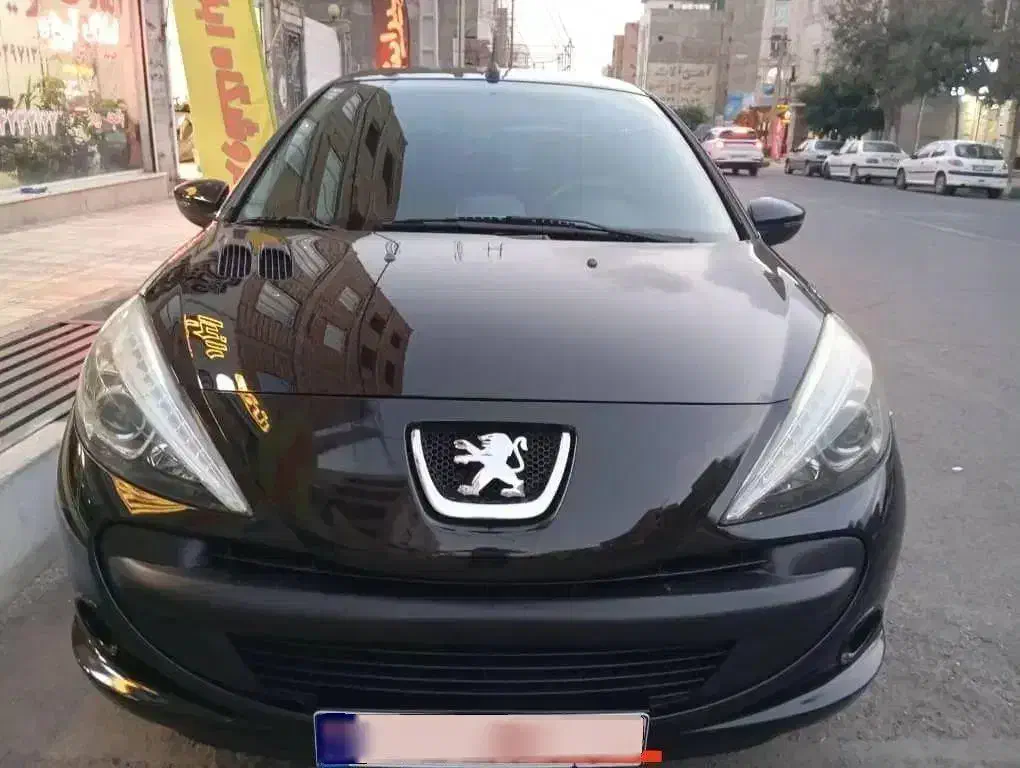 207سقف فلز|خودرو سواری و وانت|هشتگرد, شهرک بعثت|دیوار