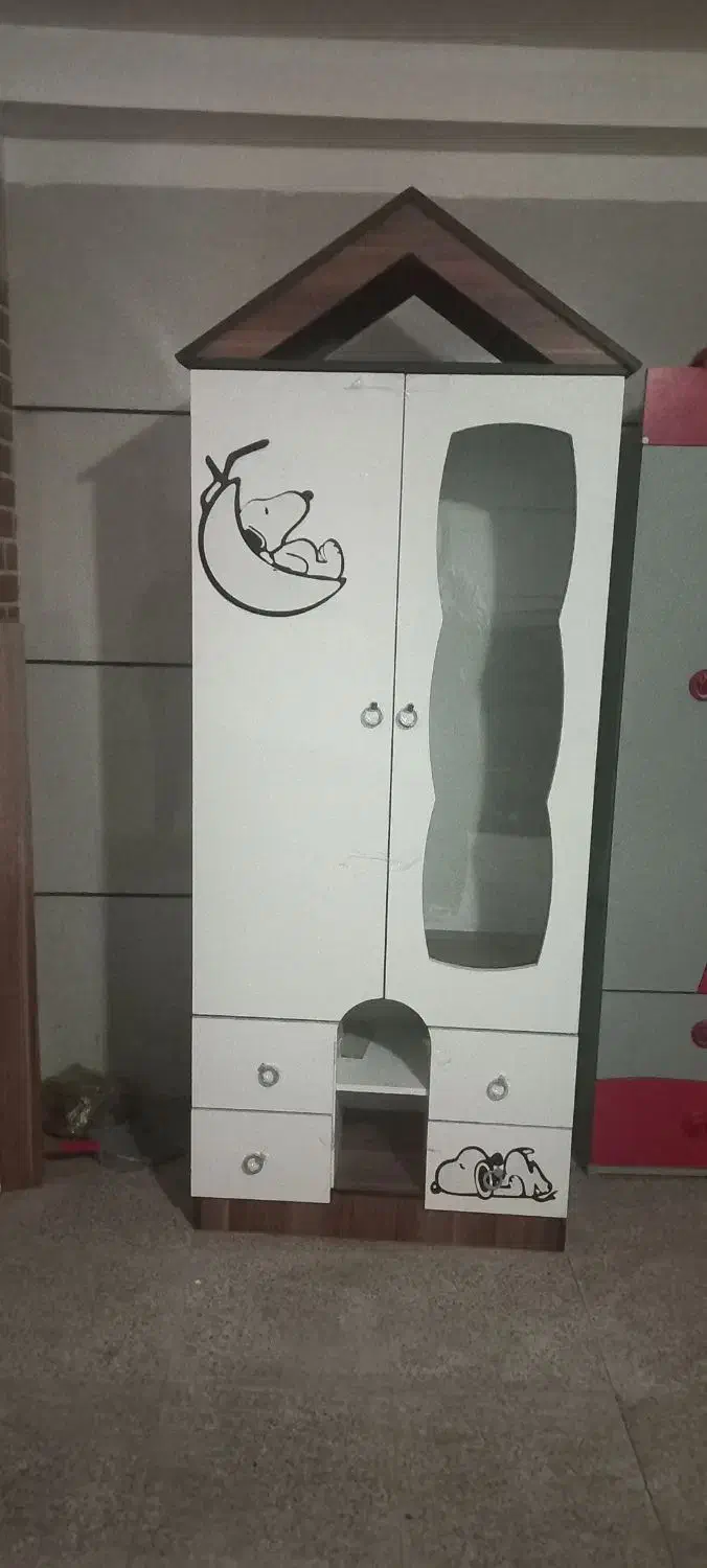 دو عدد کمد کودک همراه یک تخت گهواره ای|تخت و سرویس خواب|محمدیه-قزوین, |دیوار