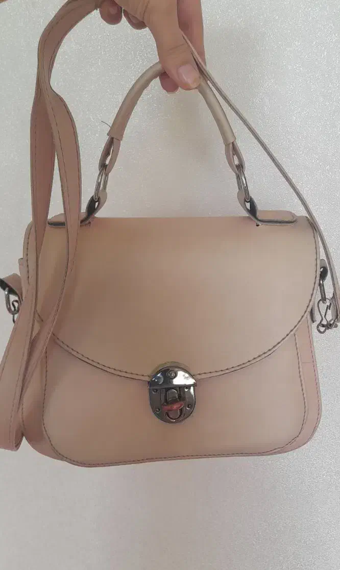 انواع کیف و کلاه|کیف، کفش، کمربند|مشهد, مصلی (کارمندان اول)|دیوار