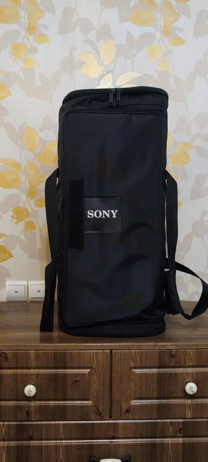 اسپیکر سونی مدل xp700 همراه با کیف اصلی سونی|پخشکننده همراه|همدان, |دیوار