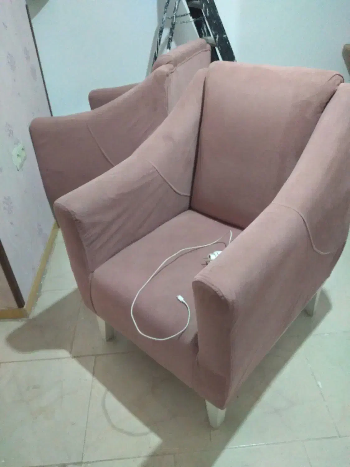 مبل|مبلمان خانگی و میز عسلی|شاندیز, |دیوار