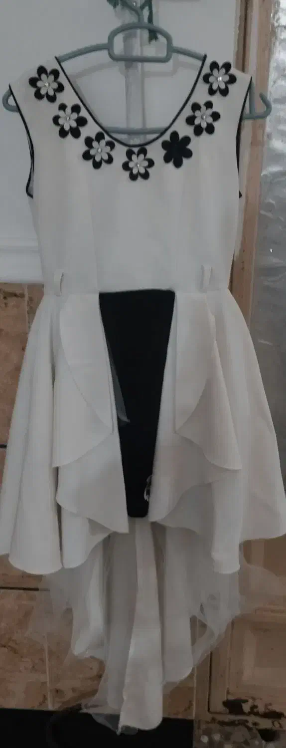 دو تا لباس شیک بفروش می رسد|لباس|بهبهان, |دیوار