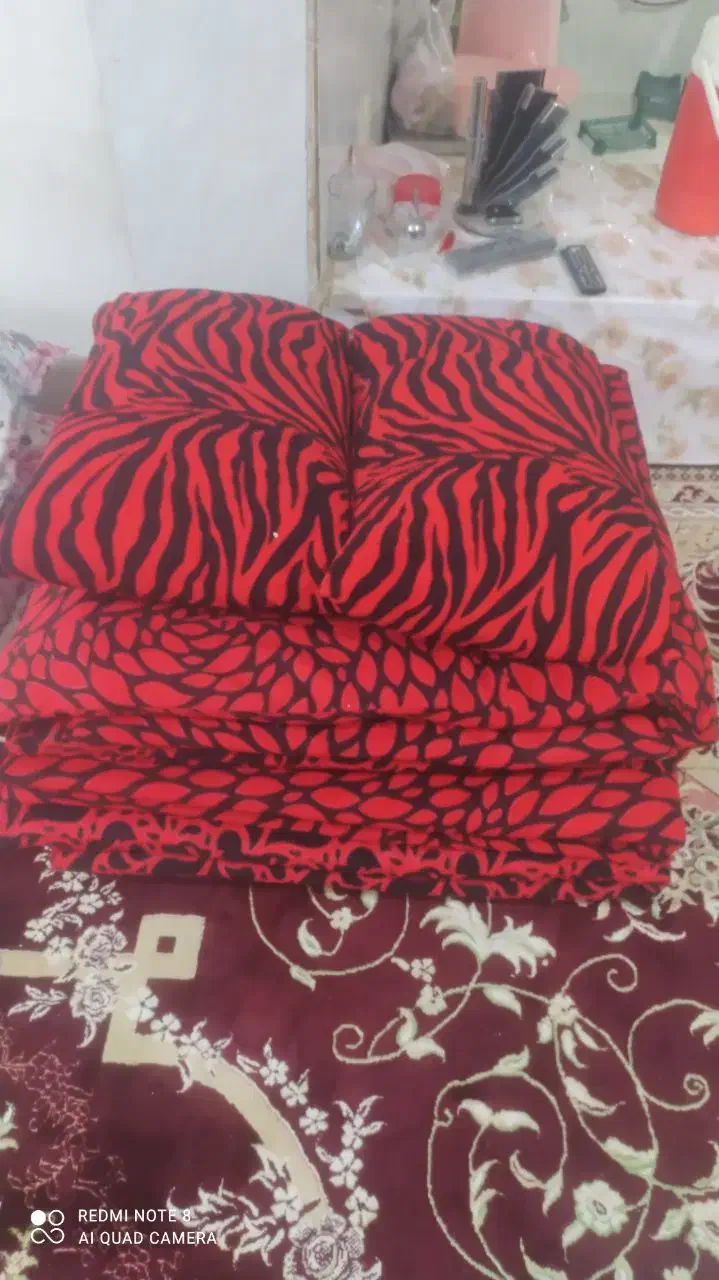 بالشت وتشک|رختخواب، بالش، پتو|قم, شهر قائم|دیوار