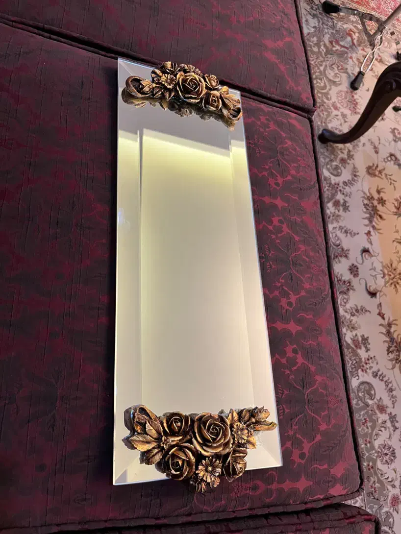 آینه کلاسیک سلطنتی|آینه|مشهد, هفت تیر (آب و برق)|دیوار