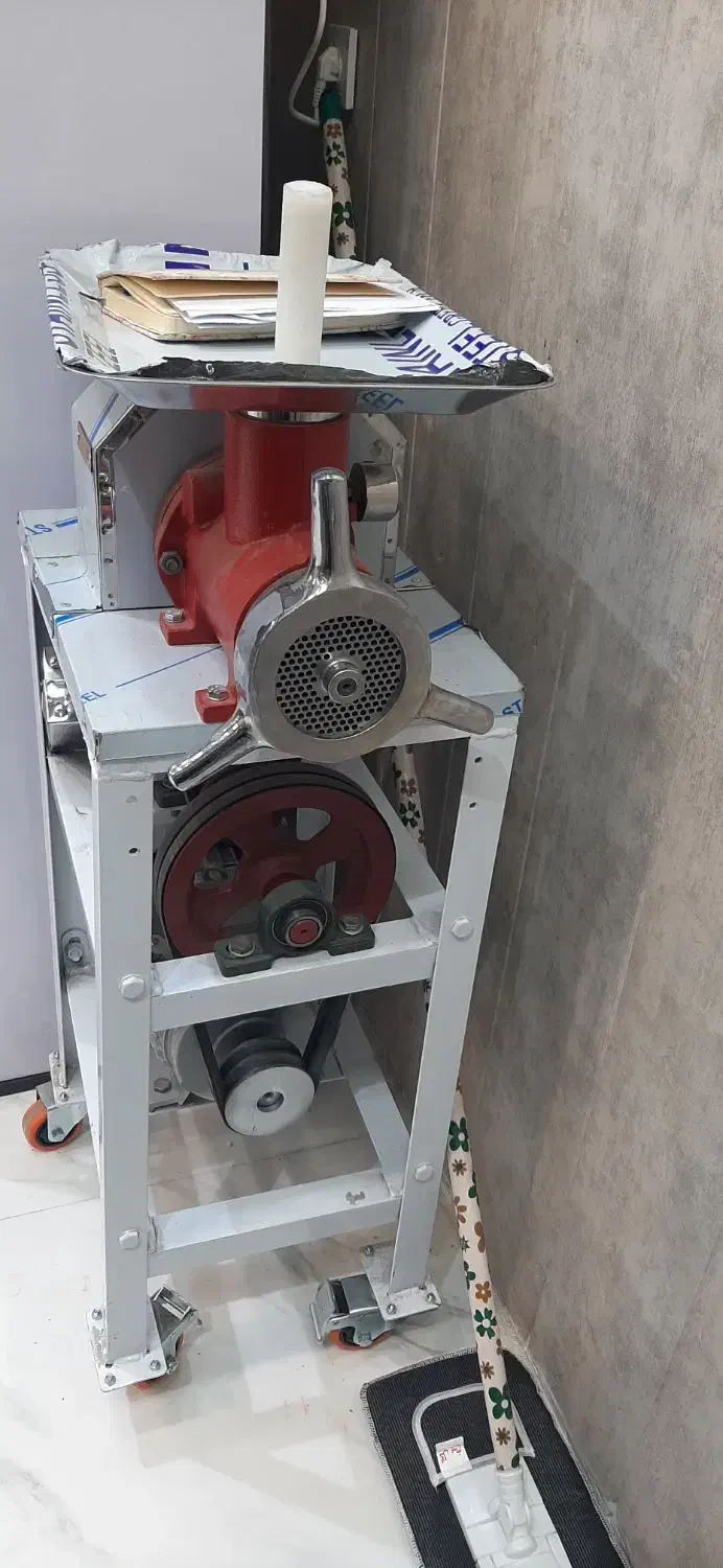 فروش چرخ گوشت صنعتی|کافی‌شاپ و رستوران|ایلام, |دیوار