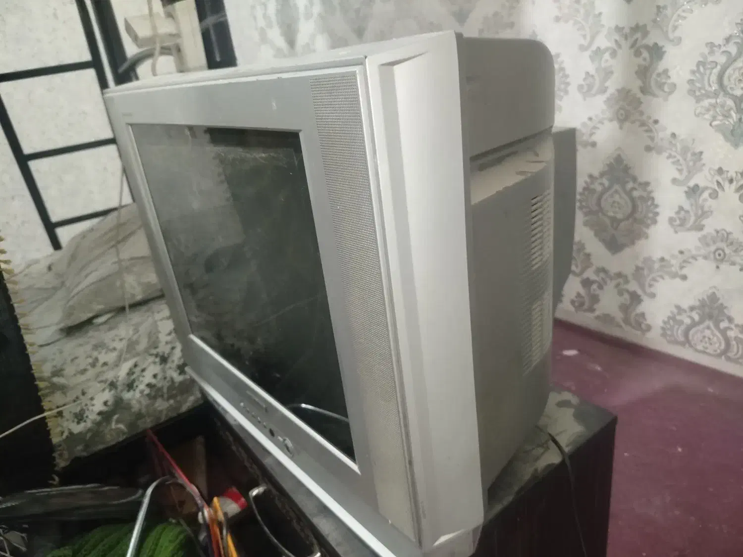 تلویزیون قدیمی سامسونگ|تلویزیون و پروژکتور|کرمان, |دیوار