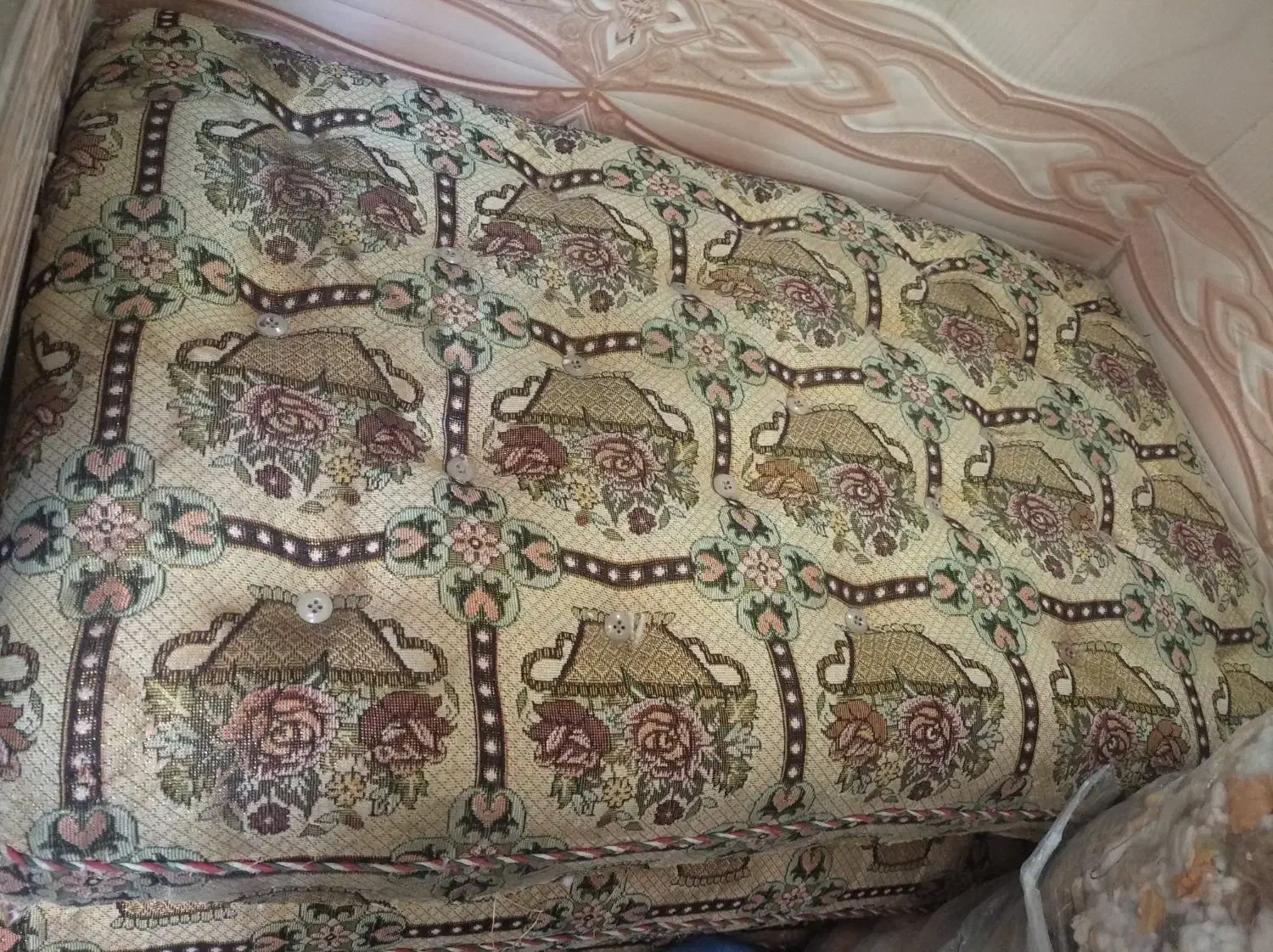 3عدد پشتی سالم|پشتی|سنندج, |دیوار