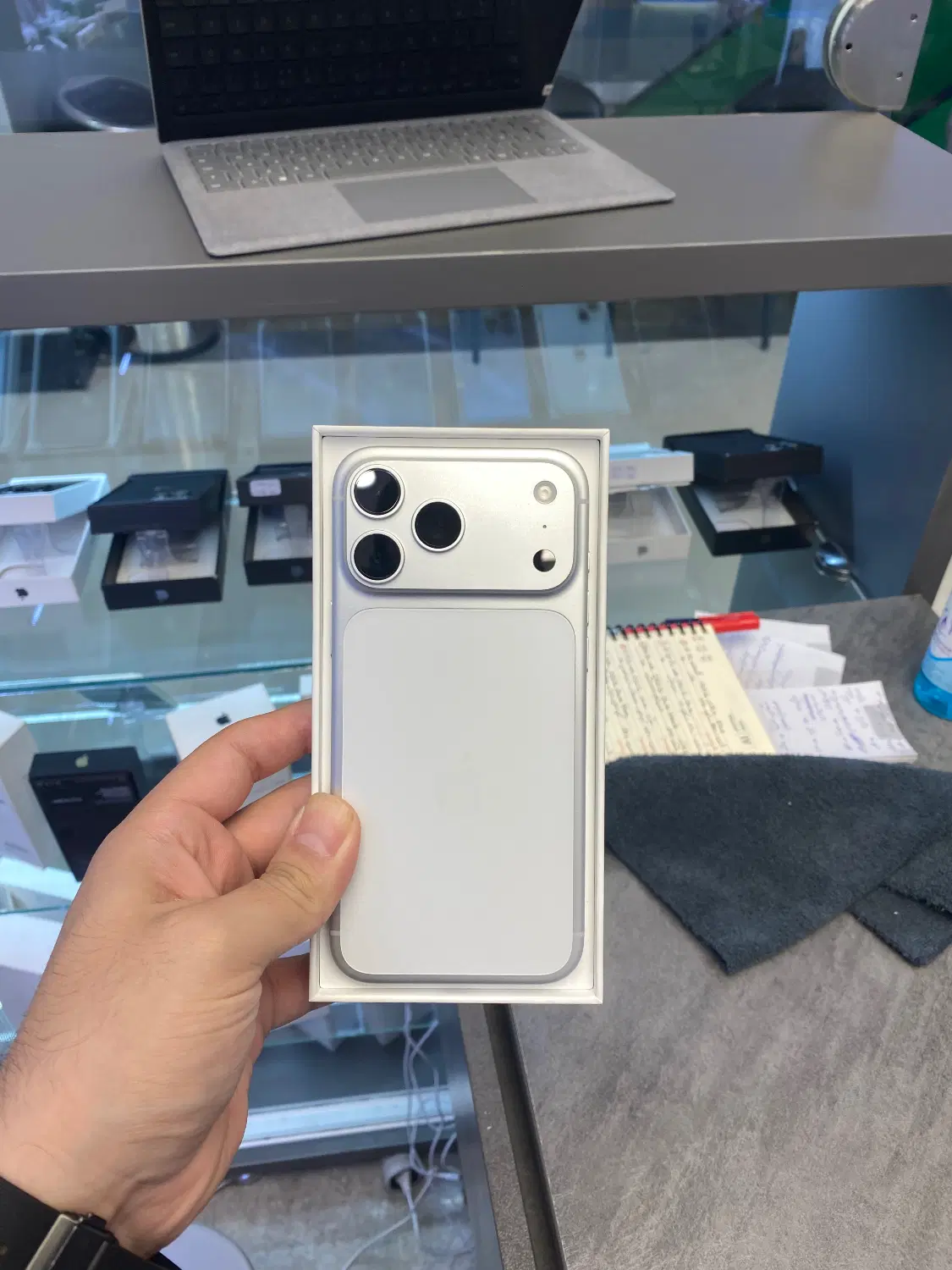 Iphone 17promax za/a 256g|موبایل|قم, انسجام|دیوار