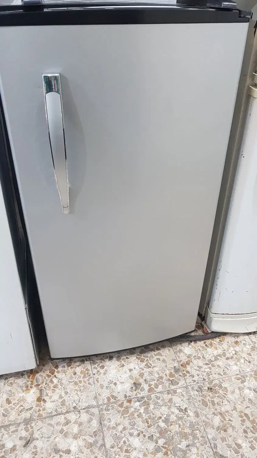 یخچال هتلی ۹فوت|یخچال و فریزر|قم, شهرک امام حسن|دیوار