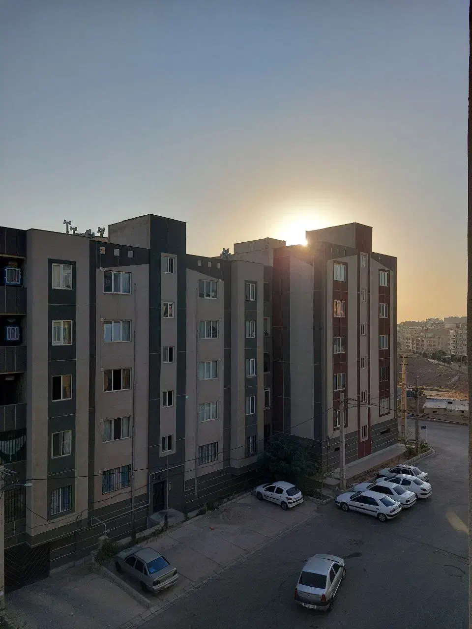 واحد ۱۰۰ متری*شهرجدیدهشتگرد*ساختمان ۱۰ واحدی|فروش آپارتمان|کرج, حصارک بالا|دیوار