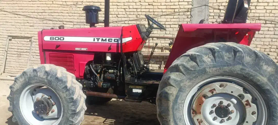 فروش تراکتور ۸۰۰|خودرو سنگین|مبارکه, |دیوار