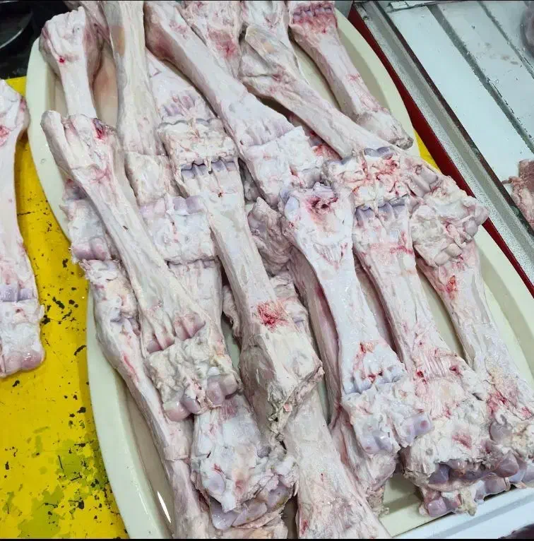 قلم پاچه گوساله 80 هزار  قصابی آوا سید مصطفی|خوردنی و آشامیدنی|بروجرد, |دیوار