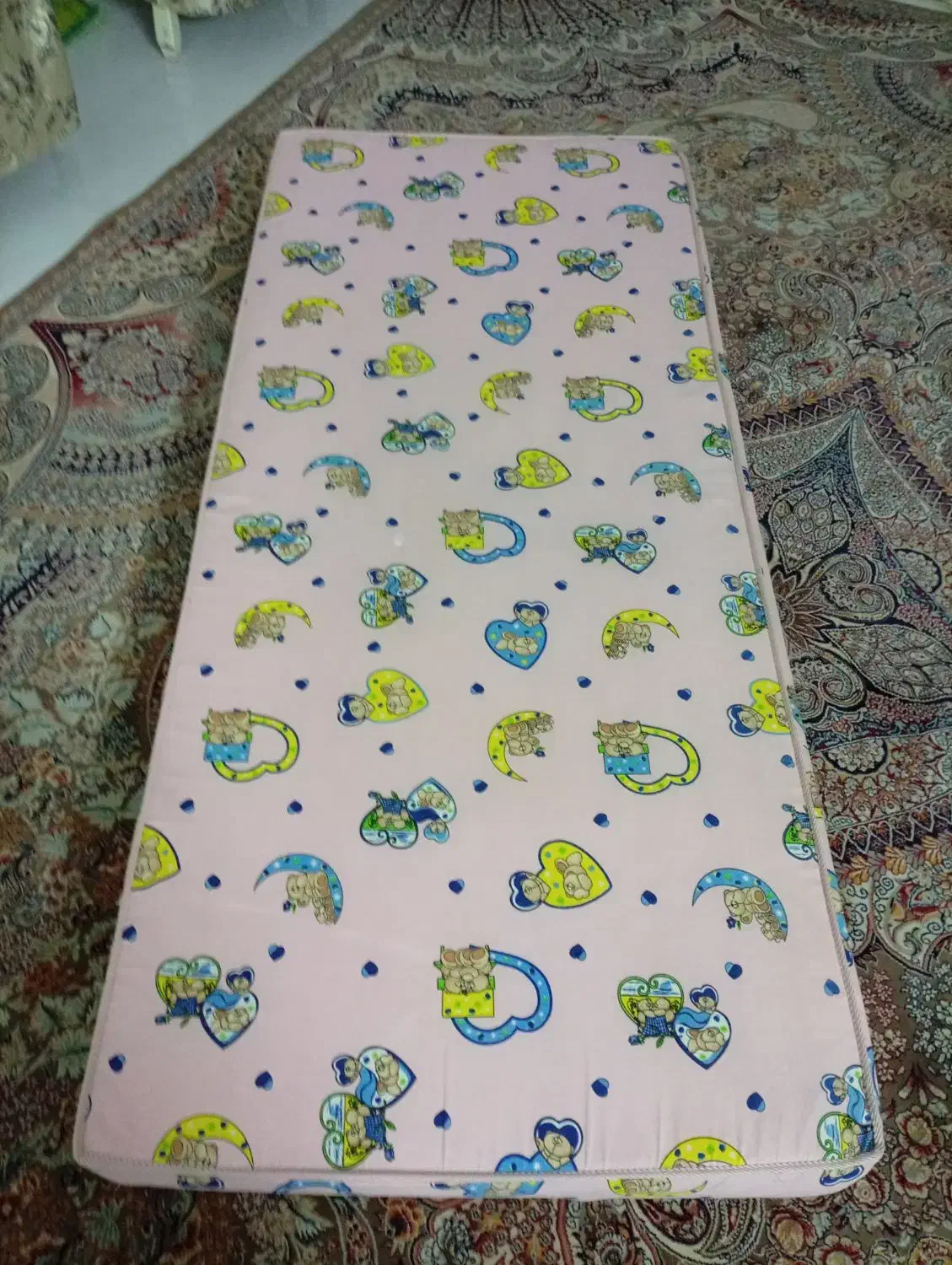 تخت یک نفره|تخت و سرویس خواب|مشهد, کارگران|دیوار