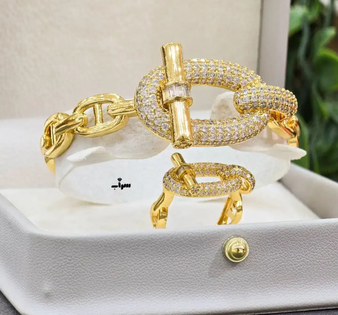 زیورآلات|بدلیجات|شوط, |دیوار