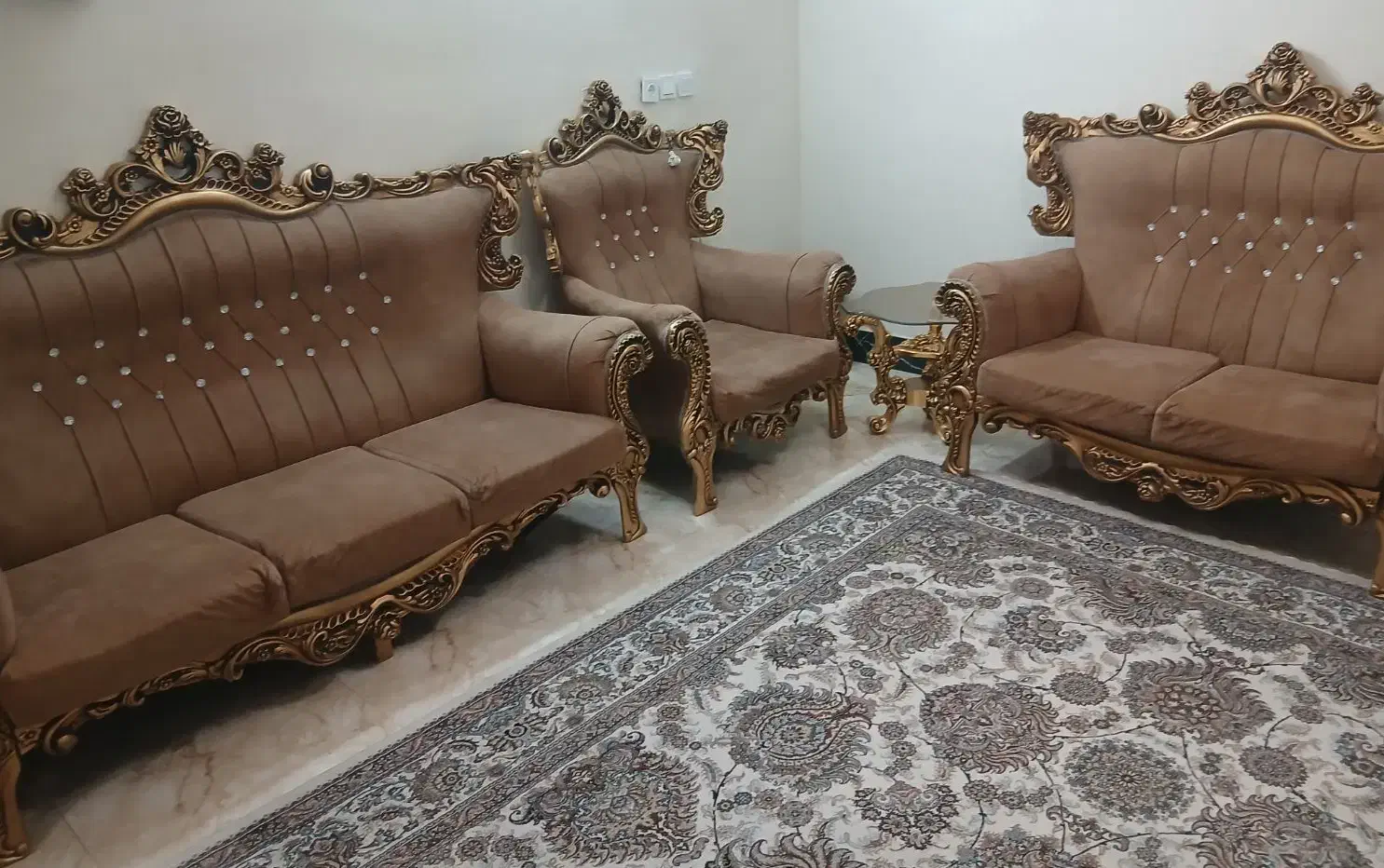 مبل هفت نفره|مبلمان خانگی و میز عسلی|ورامین, ورامین|دیوار