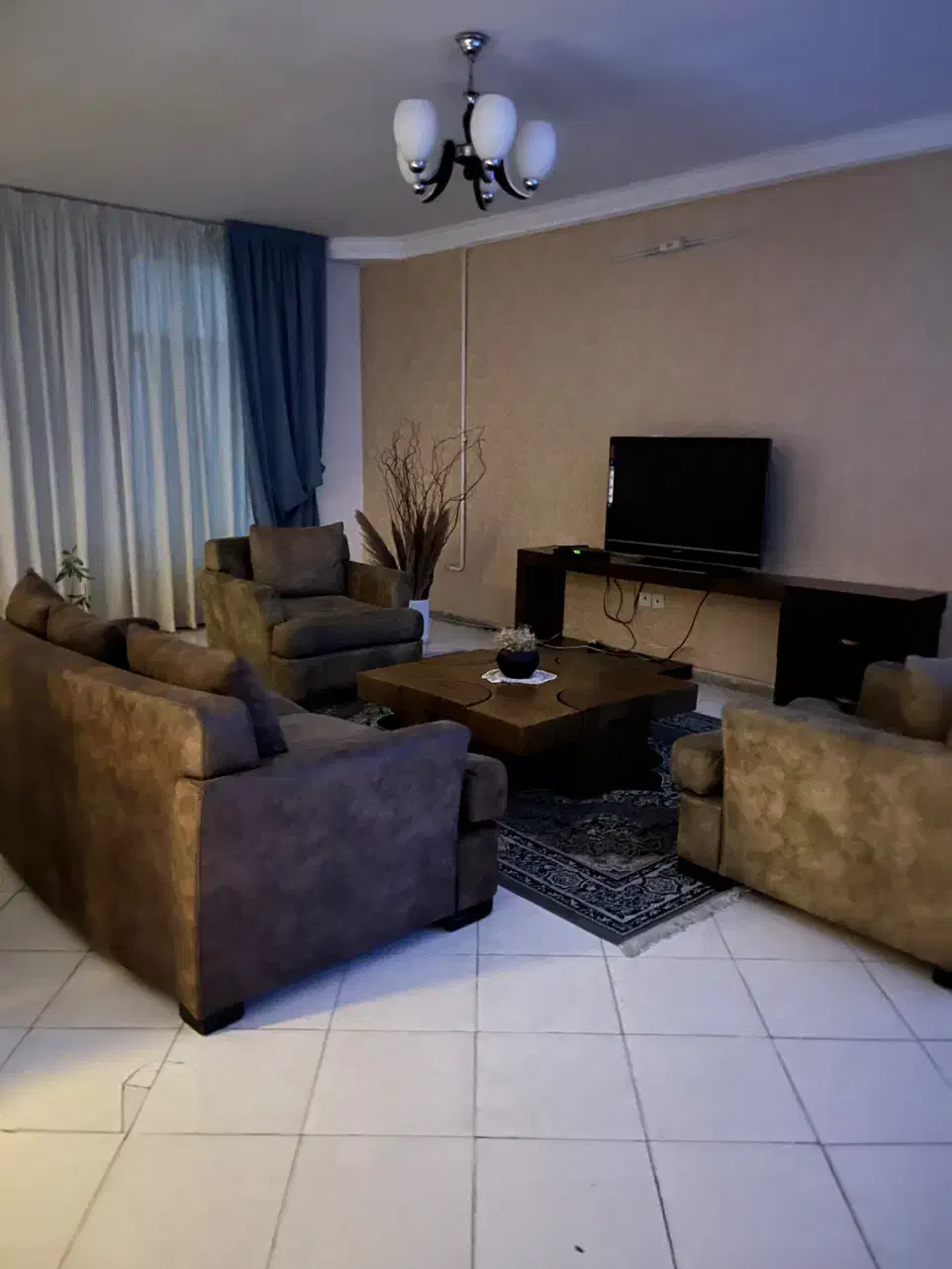 واحد شیک دربست در هفت تیر|اجارهٔ کوتاه‌مدت آپارتمان و سوئیت|مشهد, هفت تیر (حافظ)|دیوار