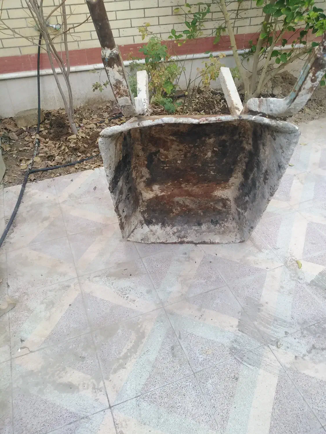 فرغون یا گاری|لوازم نظافت|جهرم, |دیوار