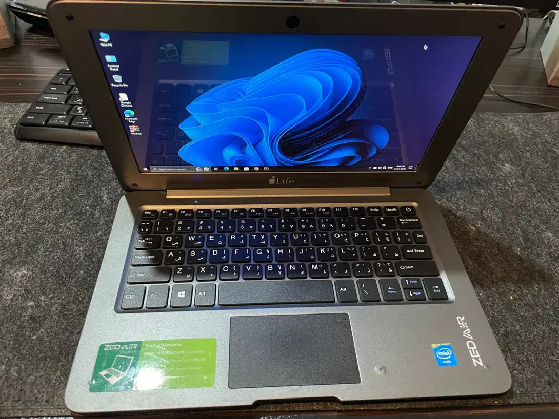 لپ تاپ zed air mini|رایانه همراه|نیشابور, شهرک بسیج|دیوار