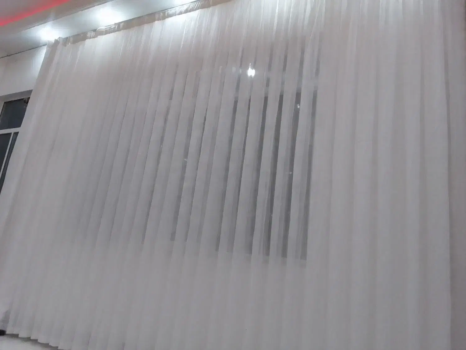 پرده سفید|پرده، رانر، رومیزی|قیدار, |دیوار