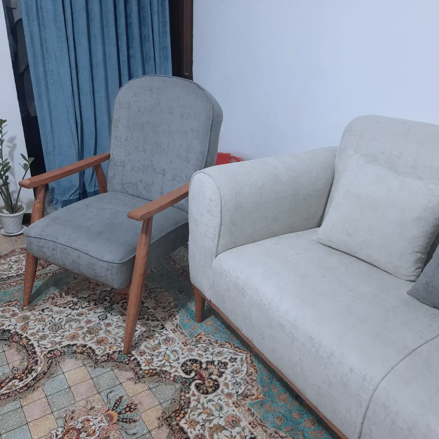 مبلمان هشت نفره کلاسیک|مبلمان خانگی و میز عسلی|چناران, |دیوار