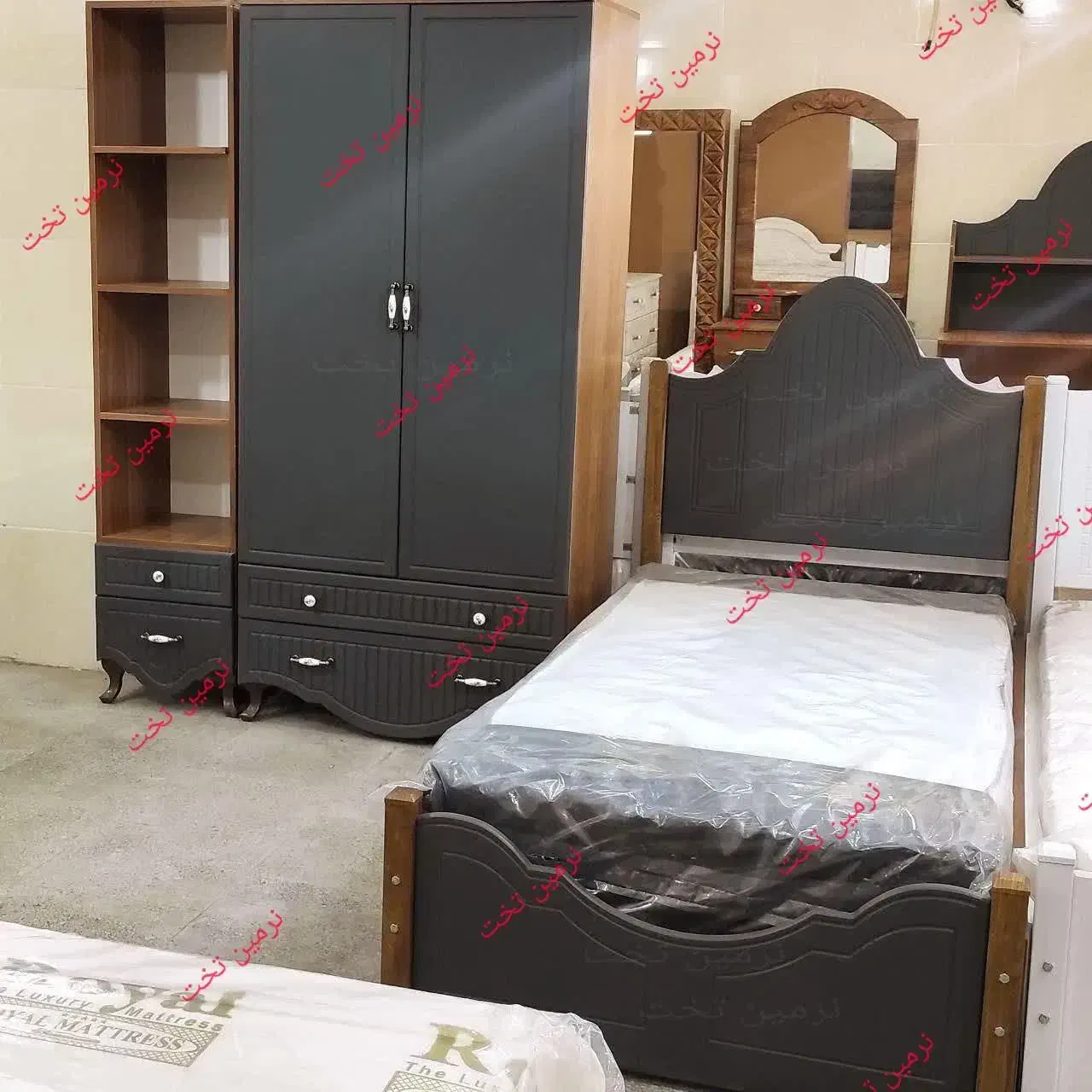 تخت خواب روژان|تخت و سرویس خواب|کرج, ساسانی (قلمستان)|دیوار