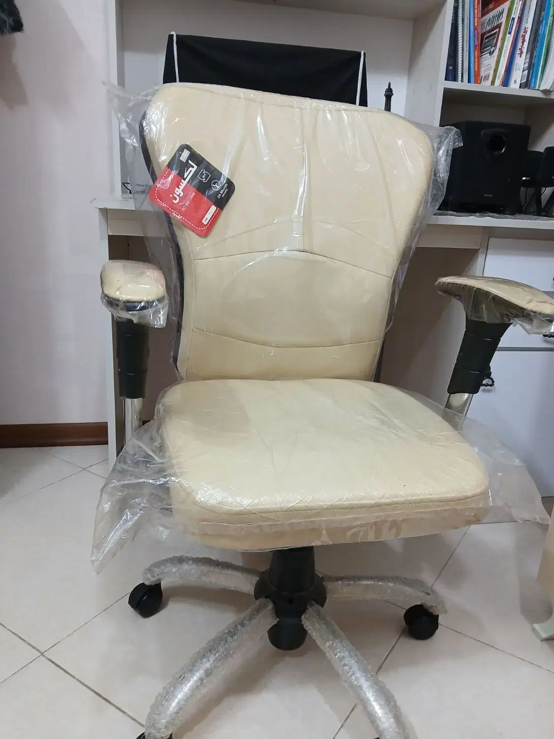 فروش میزتحریروصندلی|میز تحریر و کامپیوتر|مشهد, چهارچشمه|دیوار