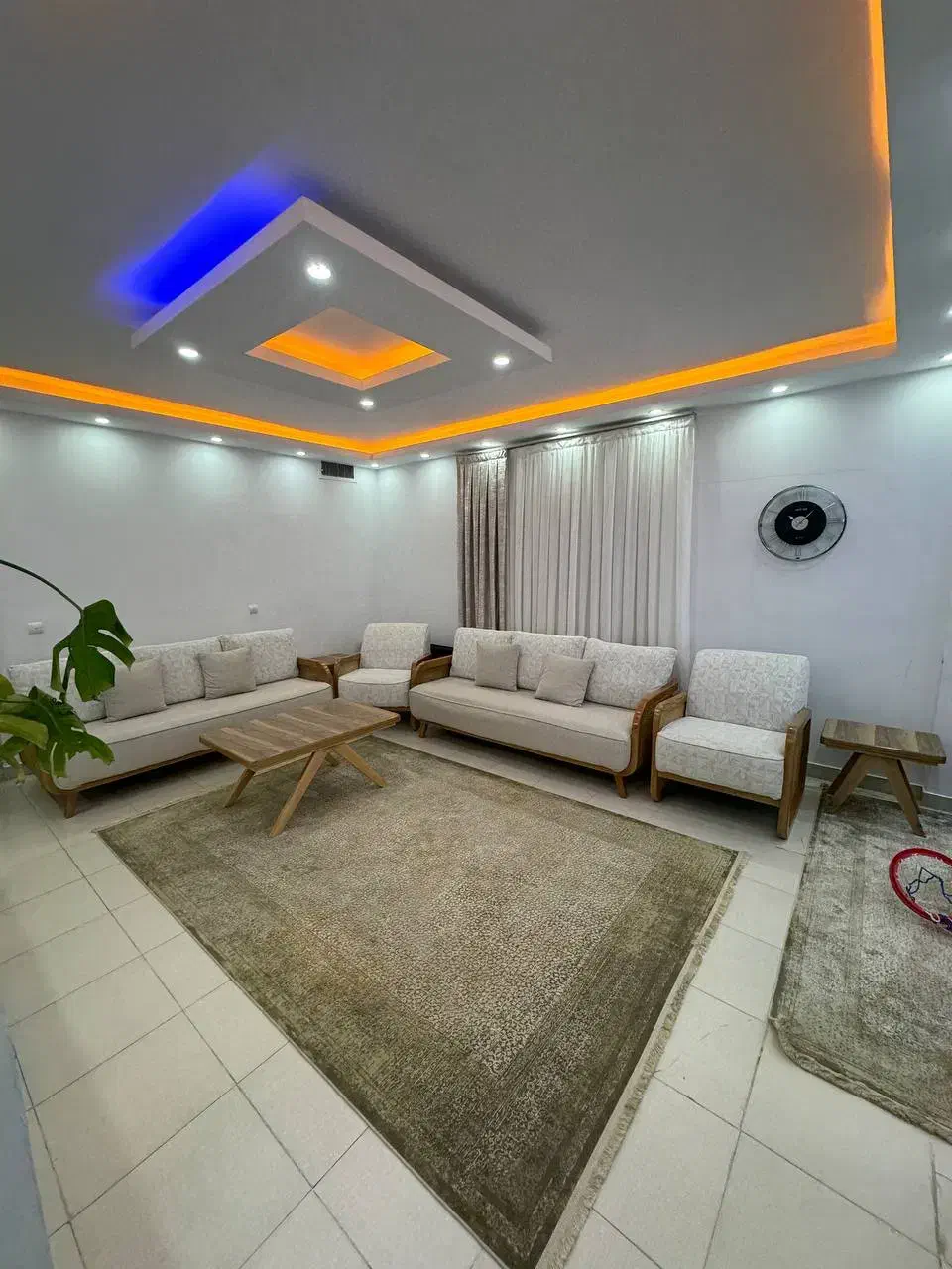 مسکن مهر/شهرک ابریشم/پاسارگاد۸۲متری (املاک برتر)|فروش آپارتمان|چهارباغ, |دیوار