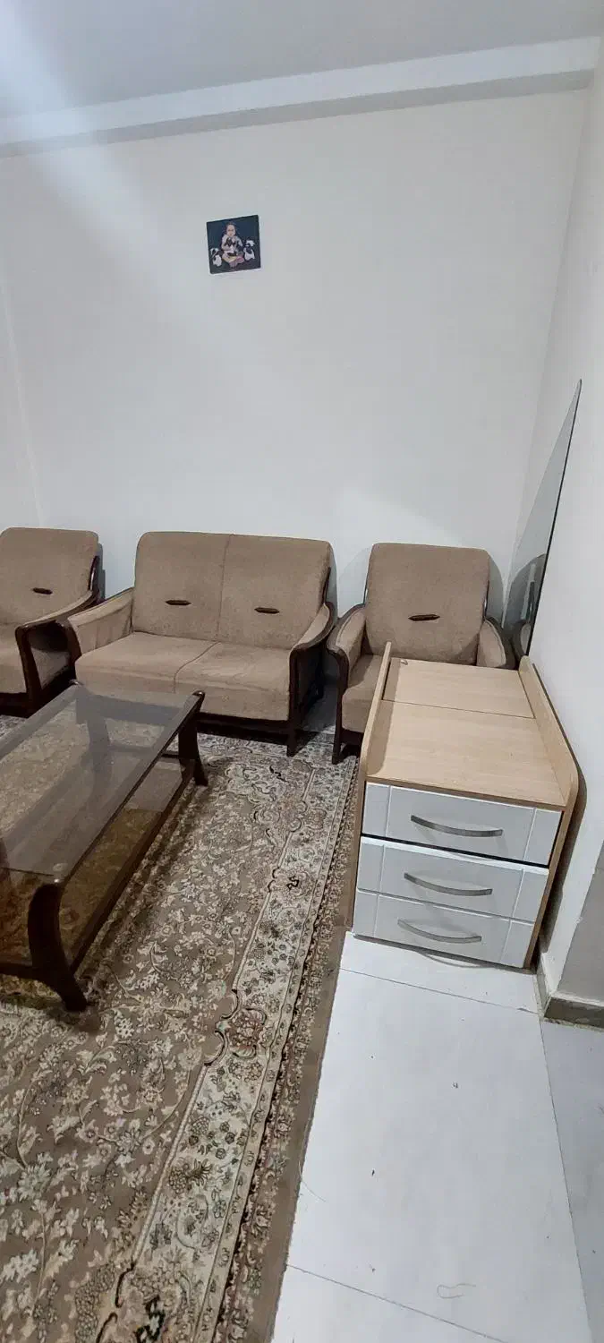 مبل،تلویزیون،فایل چوبی،قالی|حراج|پرند, فاز ۲|دیوار