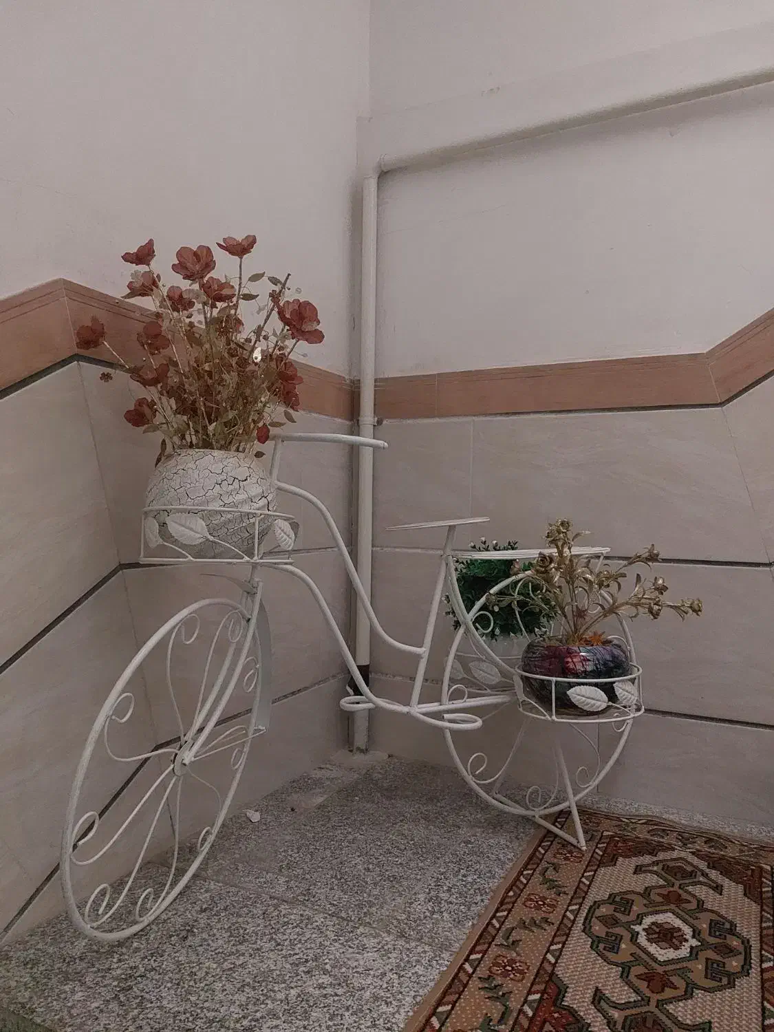 دوچرخه استند گل|کتابخانه، شلف، قفسه‌های دیواری|بروجرد, |دیوار