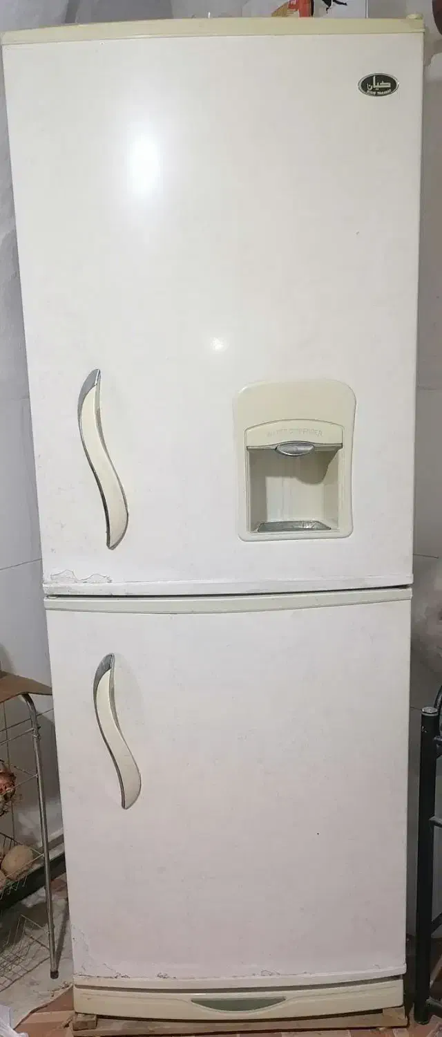 2 عدد یخچال فریزر. به قیمت مناسب|یخچال و فریزر|لالجین, |دیوار