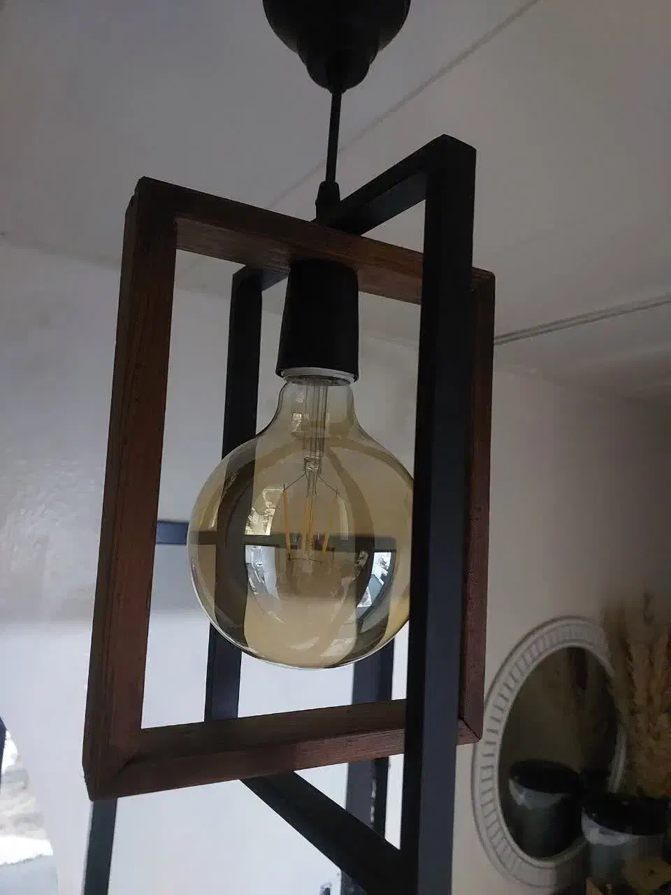 لوستر|لوستر و چراغ آویز|پاکدشت, پاکدشت (مامازند)|دیوار