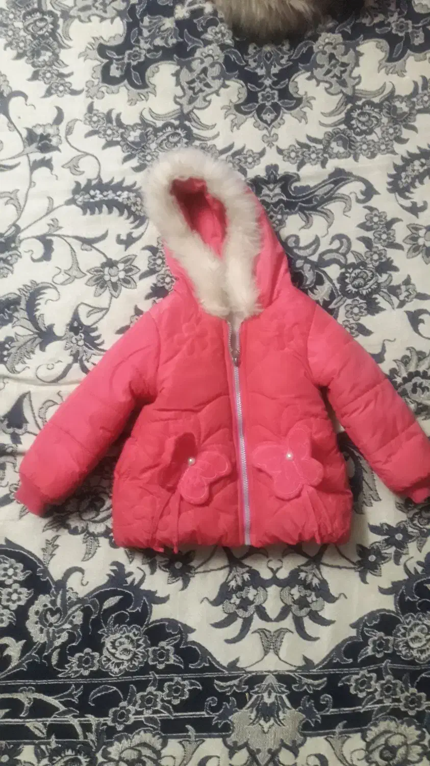 فروش دو عدد کاپشن و یک شلوار جین بچگانه|کفش و لباس بچه|سمنان, |دیوار