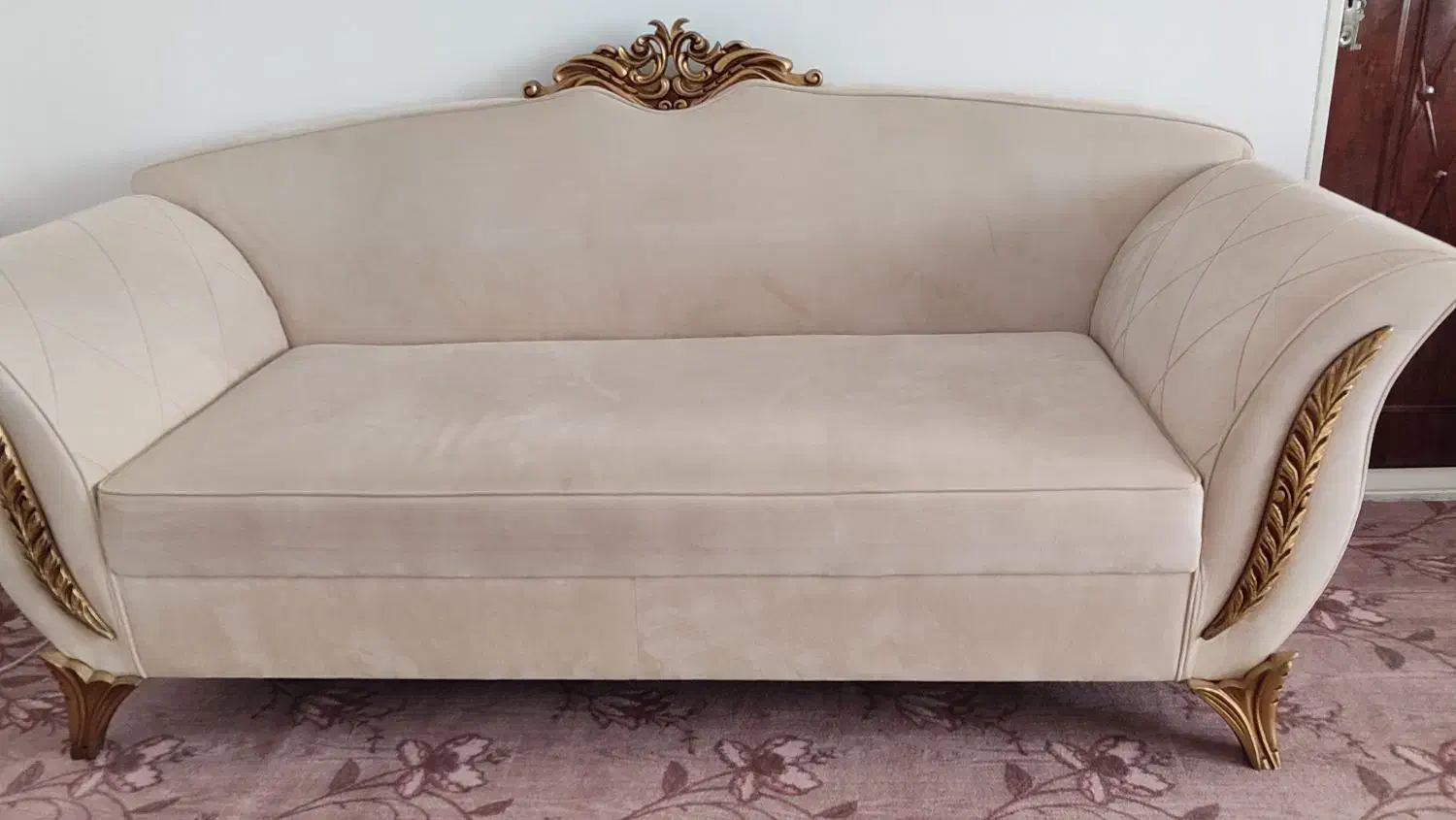 مبل در حد|مبلمان خانگی و میز عسلی|بروجرد, |دیوار