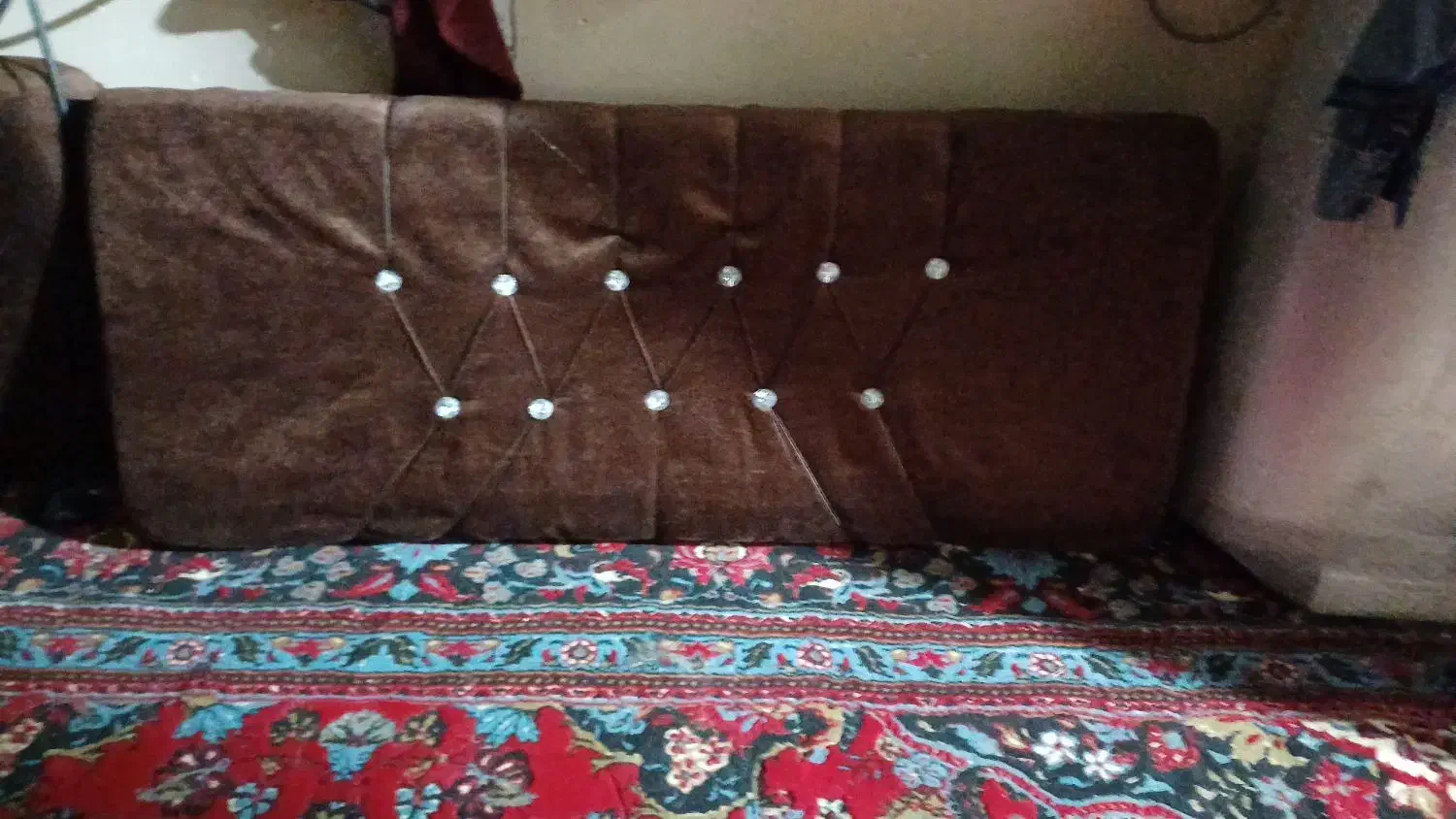 پشتی ۴ عدد|پشتی|زابل, |دیوار